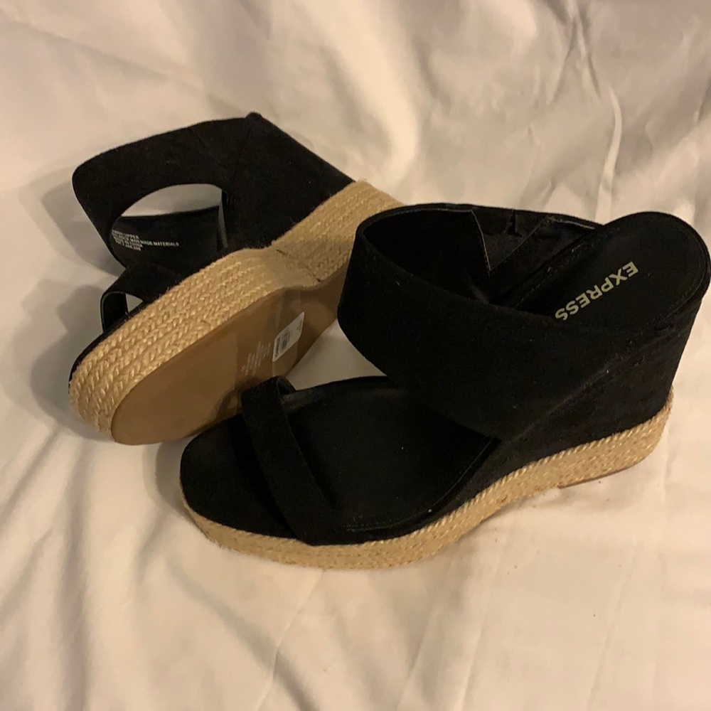 🆕 EXPRESS wedges